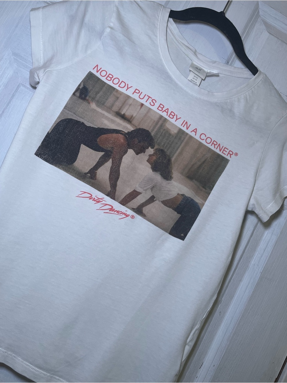 H&M White Graphic Short Sleeve Tee with Red Text